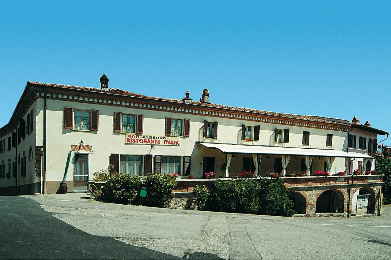 Locanda Italia Serralunga d'Alba Dış mekan fotoğraf